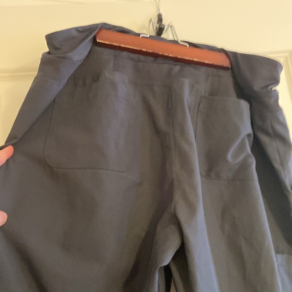 Great used condition barco one size medium steel scrub pants- faded logo inside - Picture 4 of 6